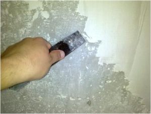 Как быстро очистить стены от известковой побелки