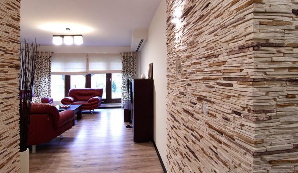 Каменные плиты, искусственный камень или отделочный кирпич для отделки стен в квартире: как оформить правильно и красиво